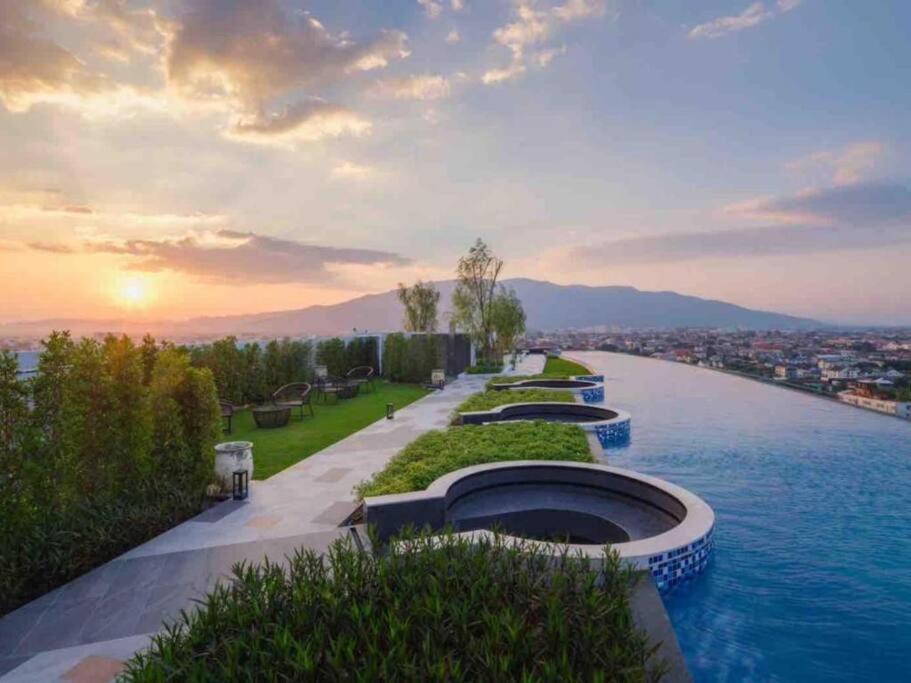 Căn hộ Top Astra Sky River Chiang Mai